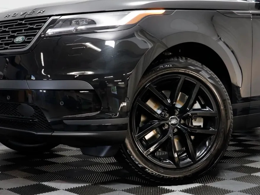 2026 Land Rover Range Rover Velar S photo 1