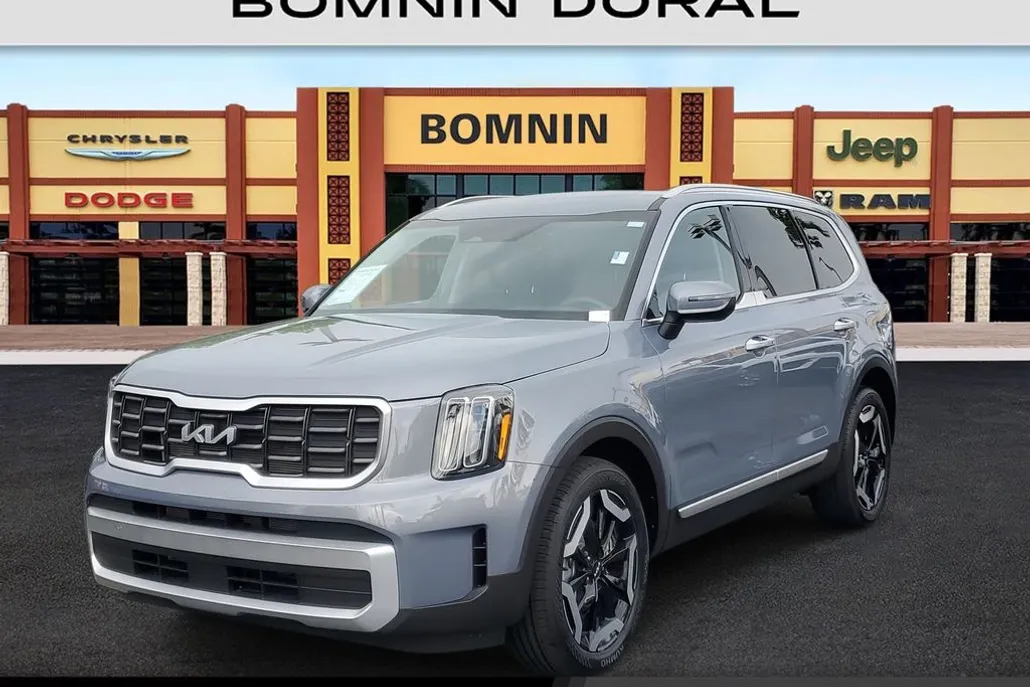 2024 Kia Telluride S photo 1