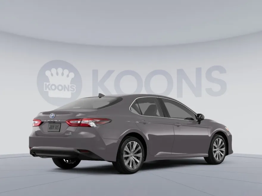 2022 Toyota Camry Hybrid LE photo 1