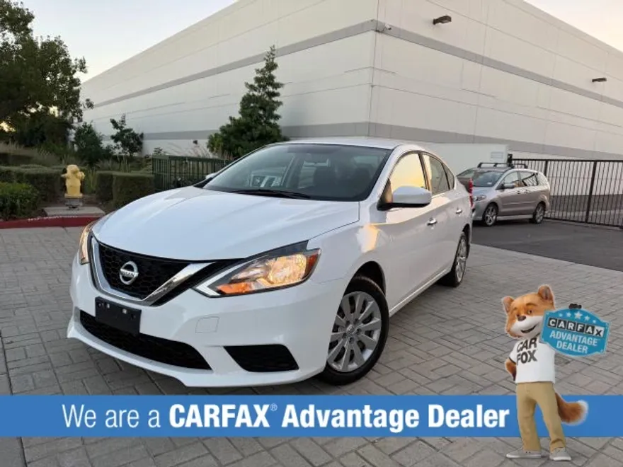 2017 Nissan Sentra SV photo 1