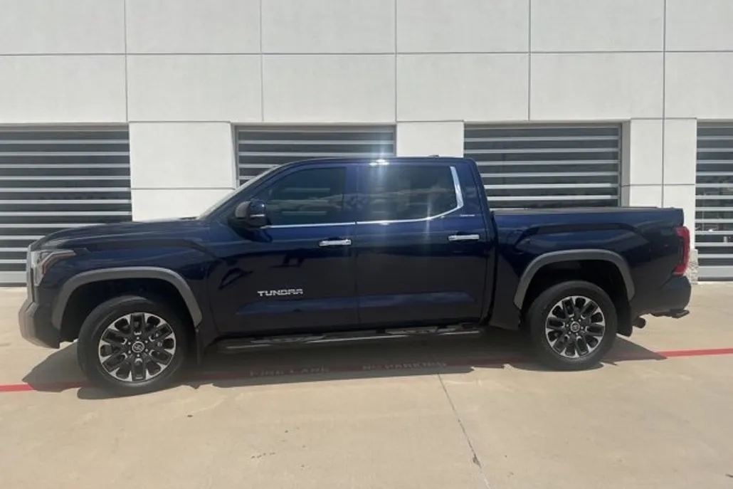 2024 Toyota Tundra Limited photo 1