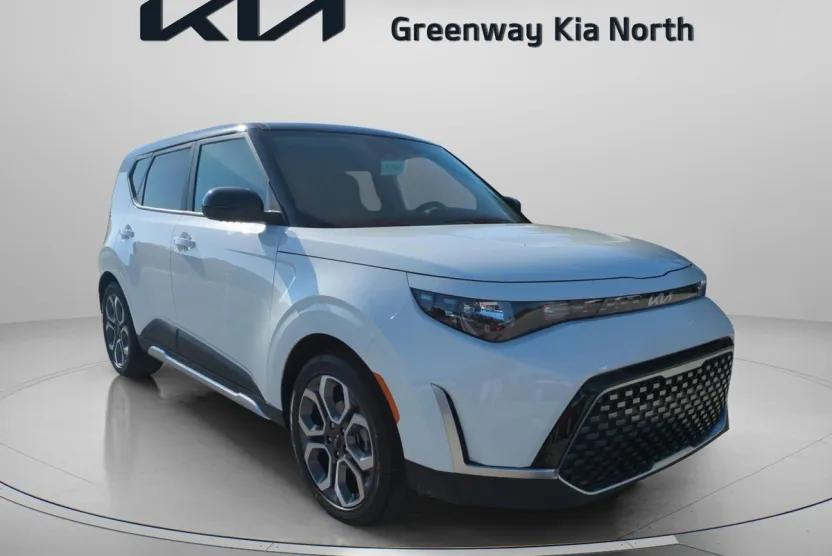 2025 Kia Soul EX photo 1