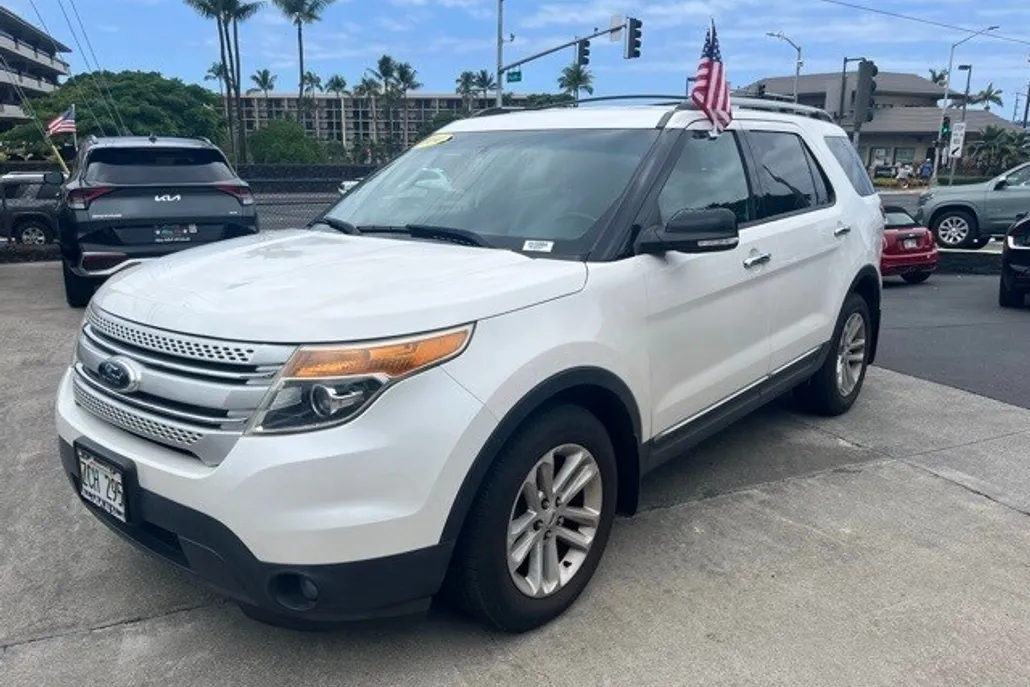 2014 Ford Explorer XLT photo 1