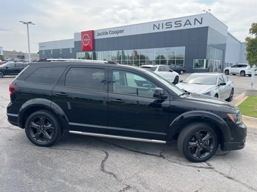 2019 Dodge Journey Crossroad photo 1