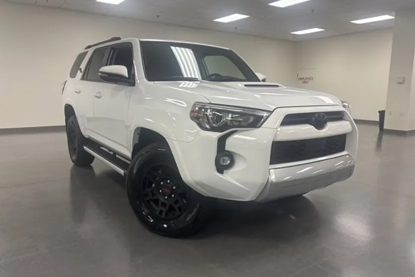 2024 Toyota 4Runner TRD Premium photo 1