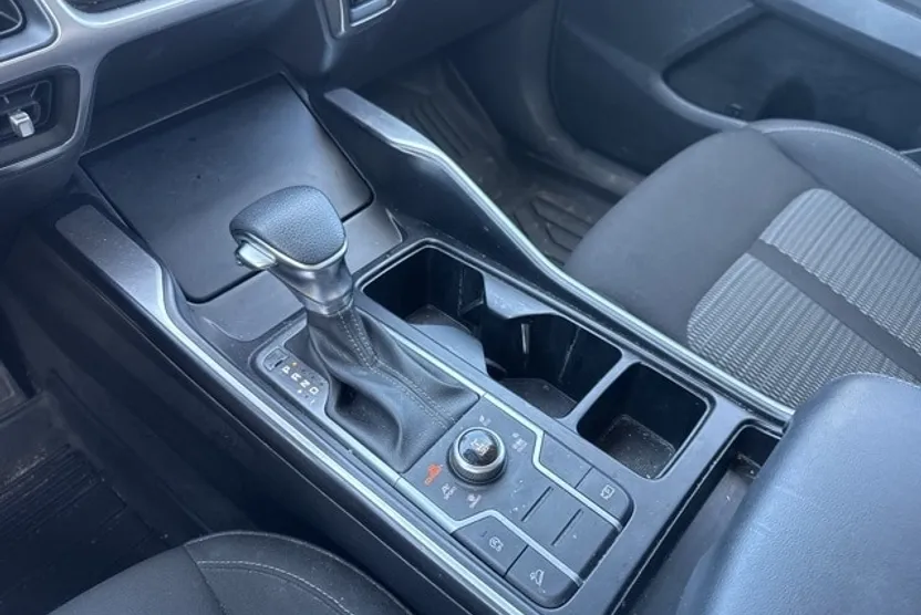 2022 Kia Sorento LX photo 1