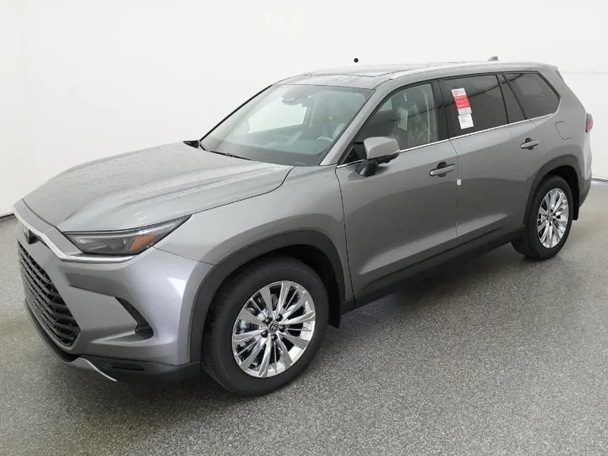 2025 Toyota Grand Highlander Limited photo 1