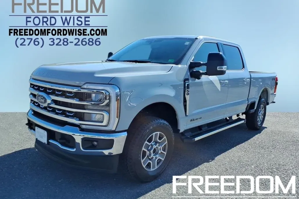 2026 Ford F-250 Lariat photo 1