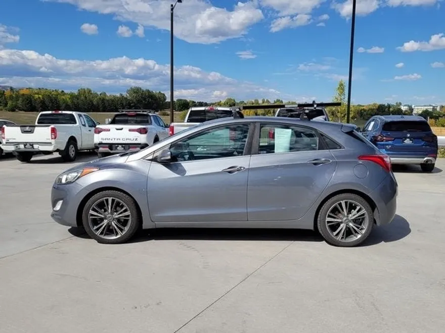 2016 Hyundai Elantra GT Base photo 1