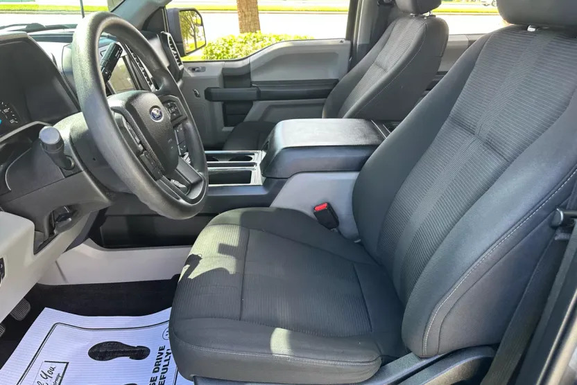2017 Ford F-150 XLT photo 1