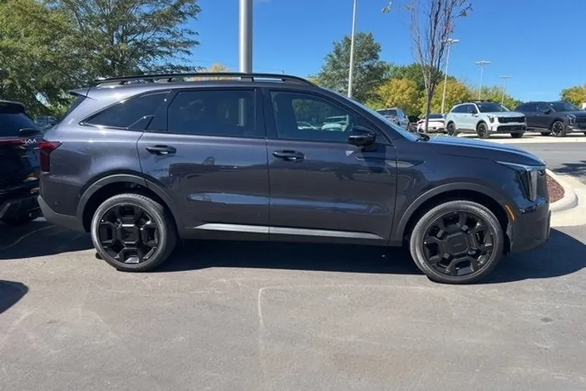 2025 Kia Sorento X-Line SX Prestige photo 1