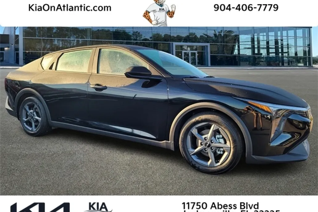 2025 Kia K4 LXS photo 1