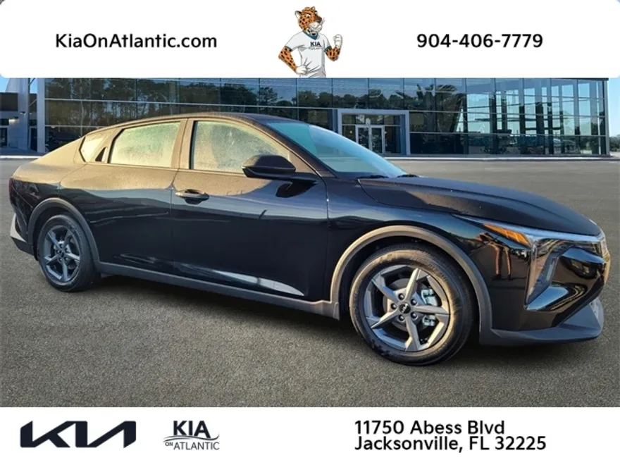 2025 Kia K4 LXS photo 1