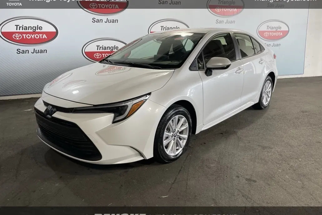 2024 Toyota Corolla Hybrid LE photo 1