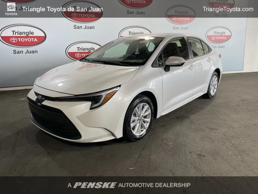 2024 Toyota Corolla Hybrid LE photo 1