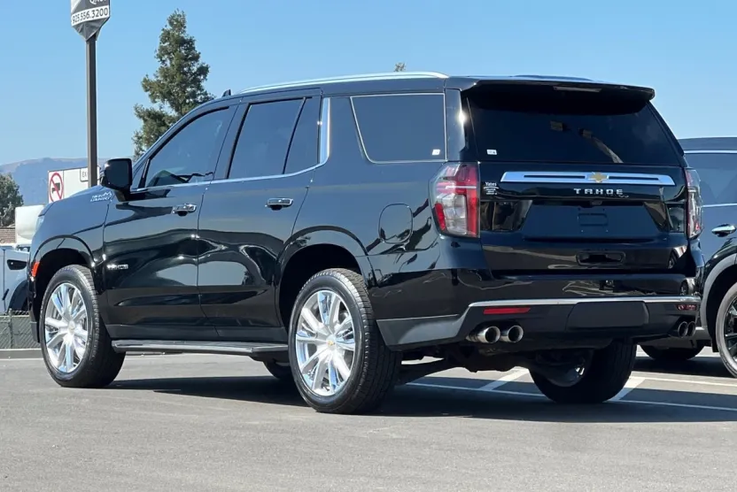 2023 Chevrolet Tahoe High Country photo 1