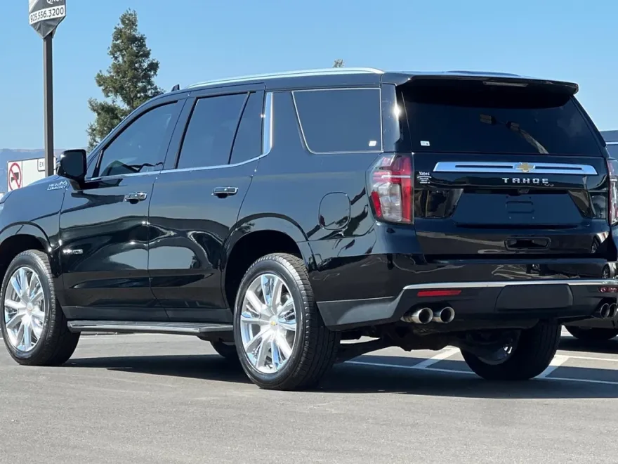 2023 Chevrolet Tahoe High Country photo 1