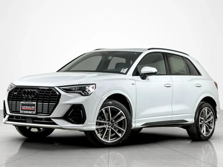 2025 Audi Q3 S line Premium 45 TFSI photo 1