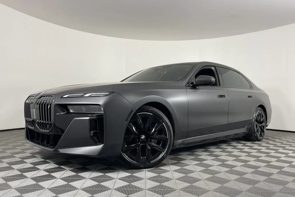 2023 Bmw i7 xDrive60 photo 1