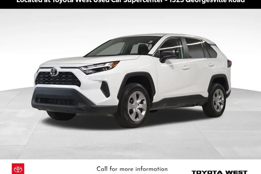 2025 Toyota RAV4 LE photo 1