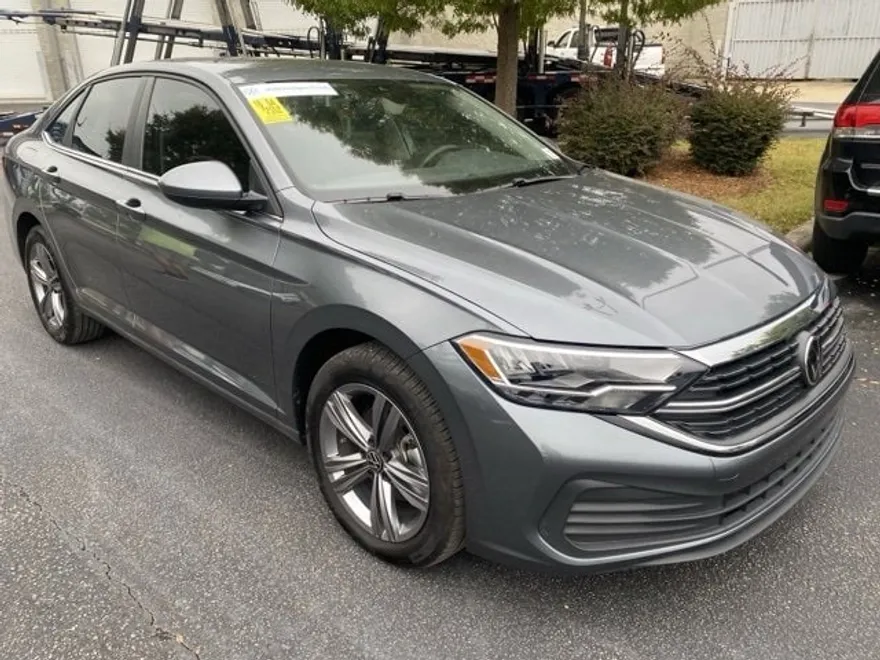 2024 Volkswagen Jetta 1.5T SE photo 1