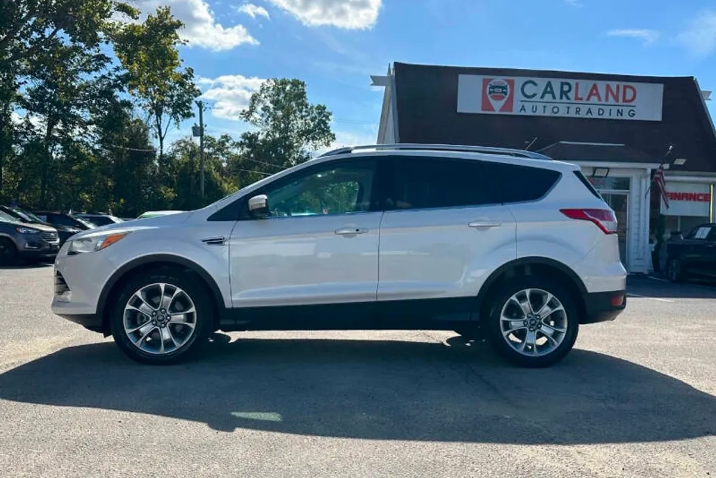2015 Ford Escape Titanium photo 1