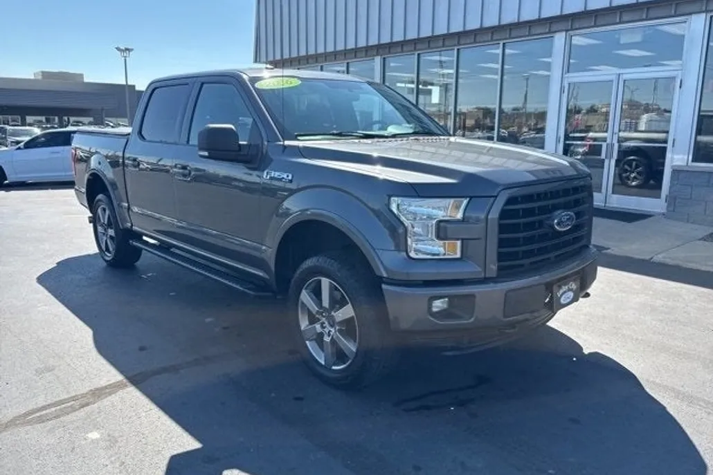 2016 Ford F-150 XLT photo 1