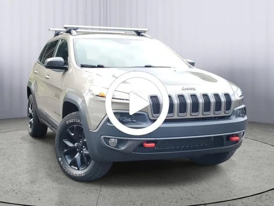2017 Jeep Cherokee Trailhawk photo 1