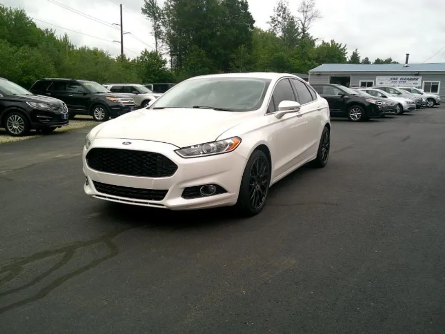 2015 Ford Fusion Titanium photo 1