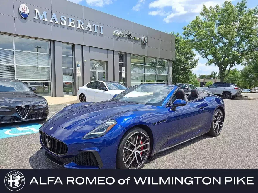 2024 Maserati Grancabrio photo 1