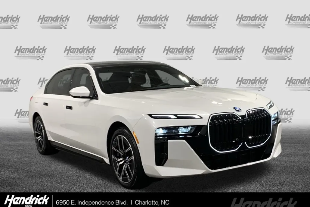 2025 Bmw 750e photo 1