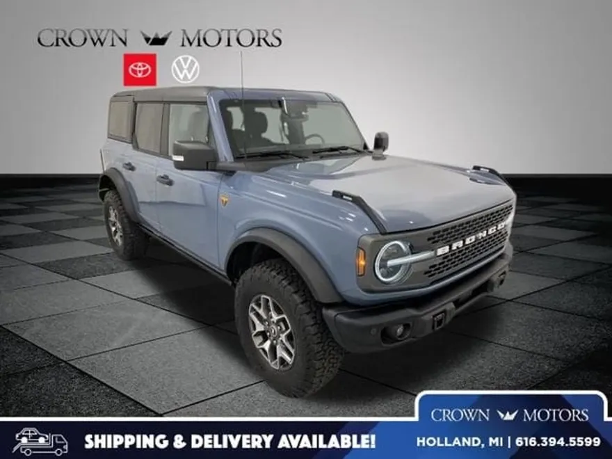 2023 Ford Bronco Badlands photo 1