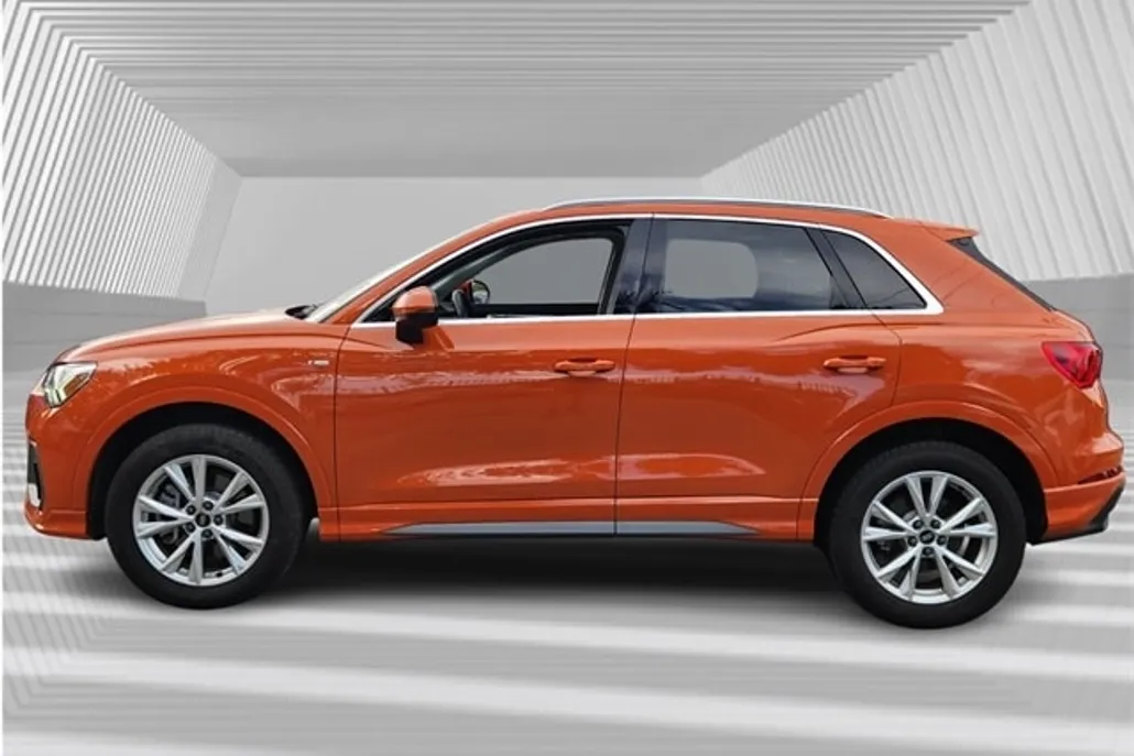 2023 Audi Q3 45 TFSI S line Premium photo 1