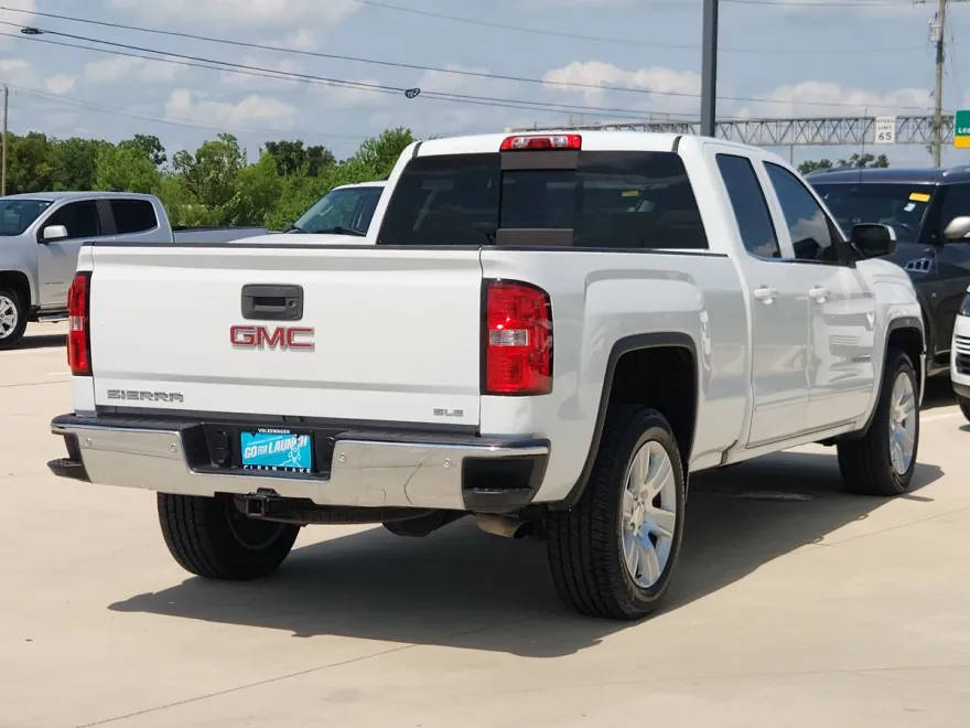 2016 Gmc Sierra 1500 SLE photo 1
