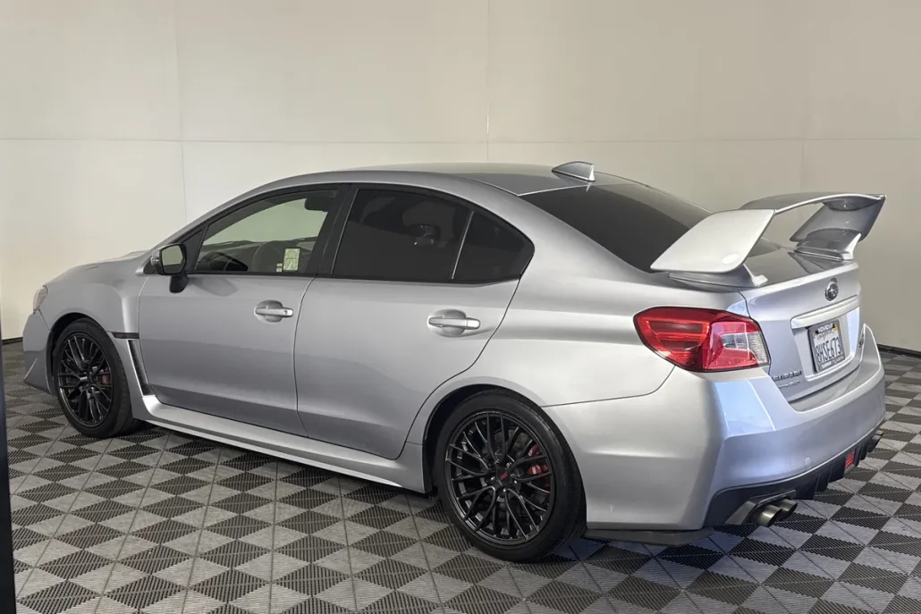 2015 Subaru WRX STI photo 1
