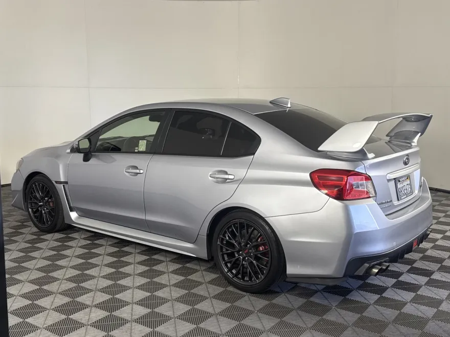 2015 Subaru WRX STI photo 1