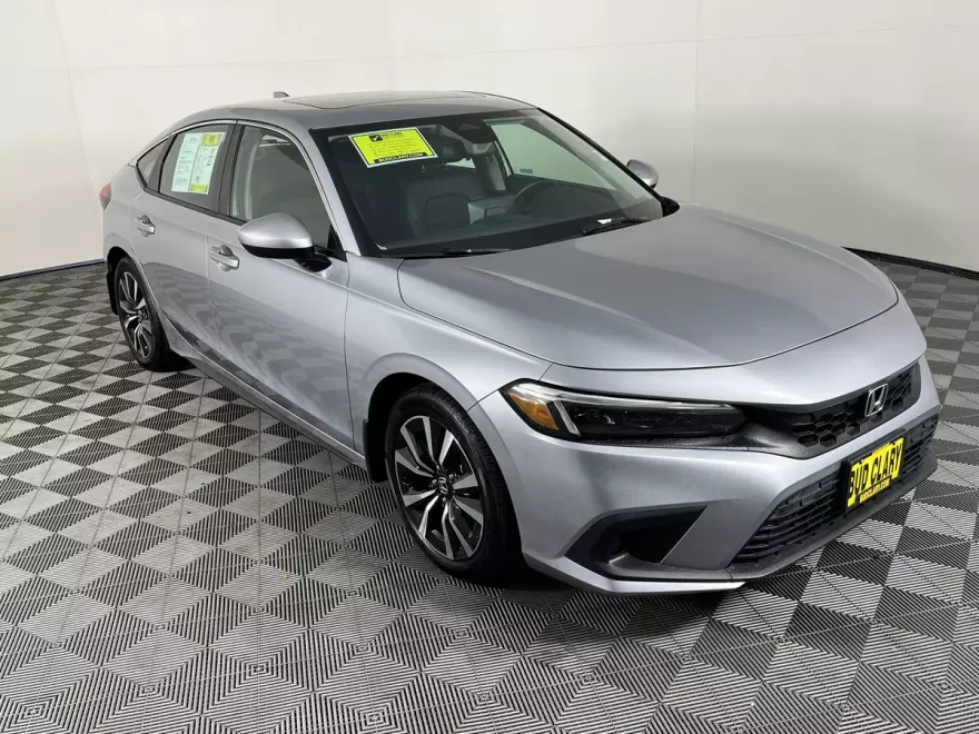 2024 Honda Civic Hatchback EX-L photo 1