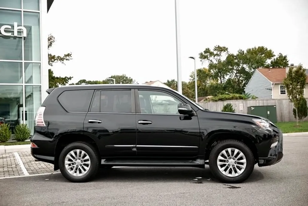 2019 Lexus GX 460 photo 1