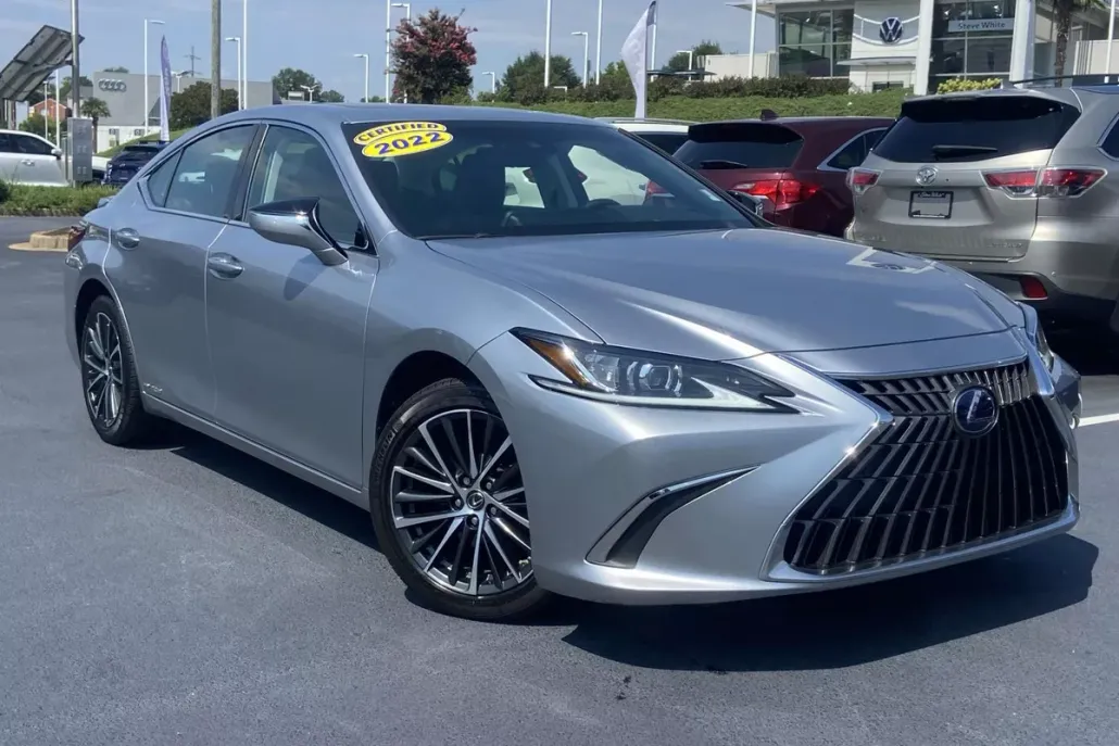 2022 Lexus ES 300h photo 1