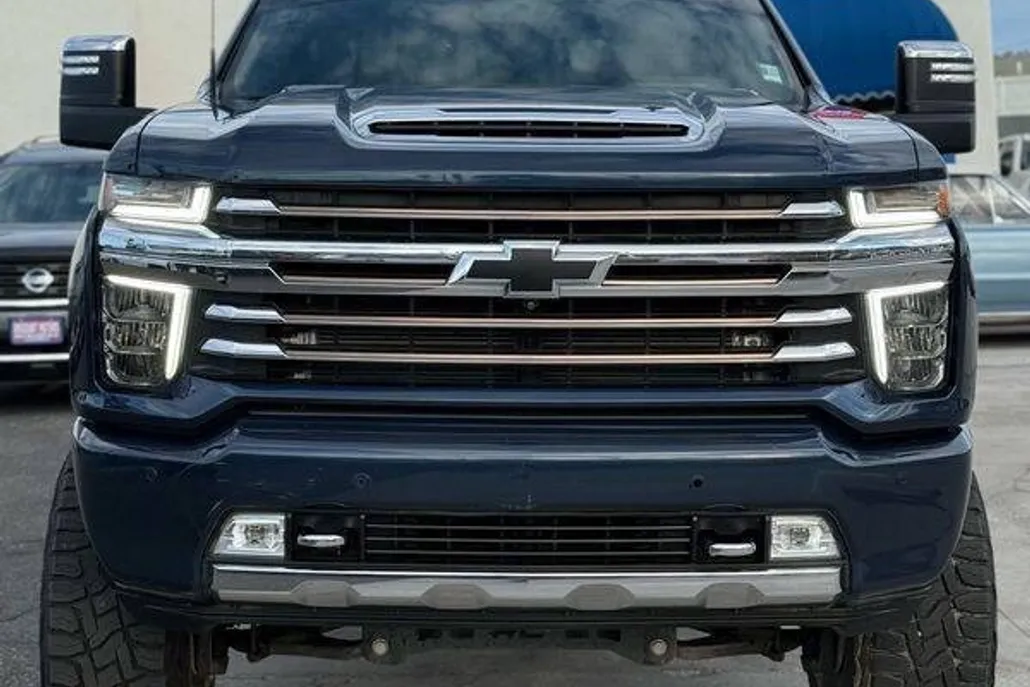 2022 Chevrolet Silverado 3500HD High Country photo 1