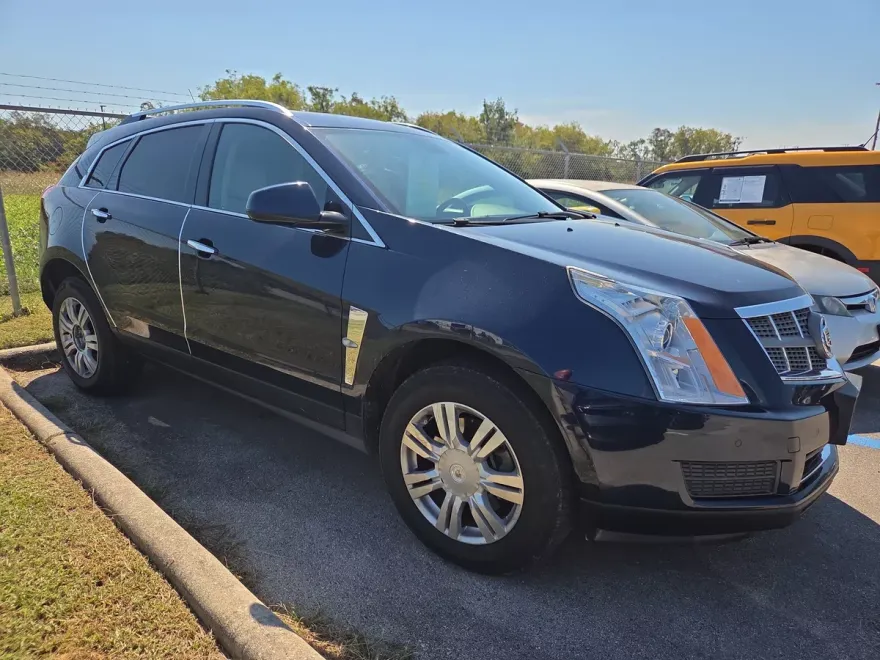 2010 Cadillac SRX Luxury photo 1