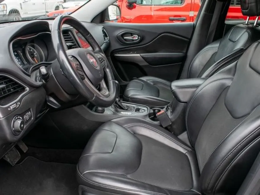 2019 Jeep Cherokee Latitude photo 12