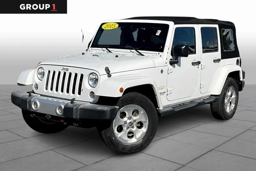 2015 Jeep Wrangler Unlimited Sahara photo 1