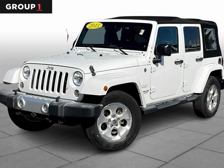 2015 Jeep Wrangler Unlimited Sahara photo 1