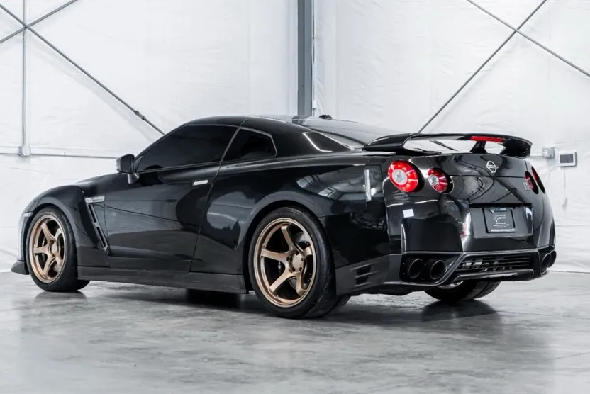 2012 Nissan GT-R Black Edition photo 1