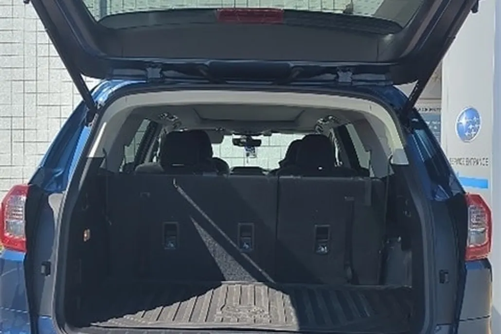 2022 Subaru Ascent Onyx Edition photo 1
