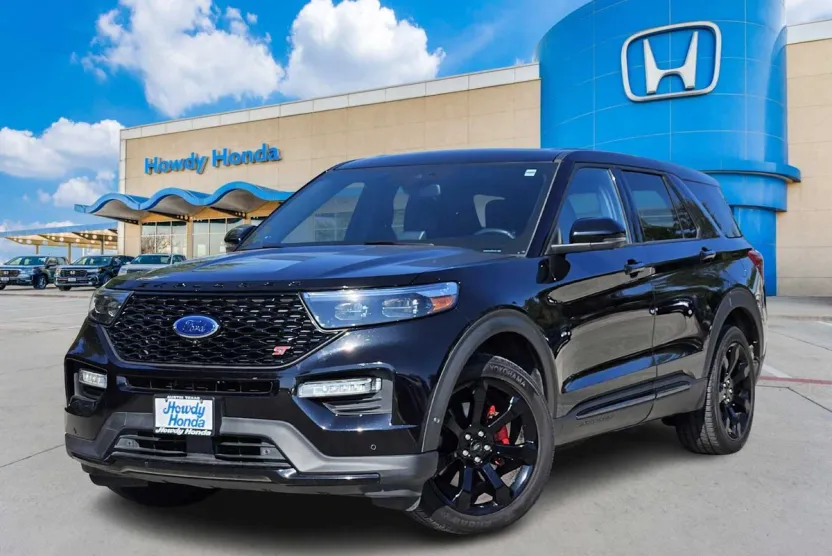 2021 Ford Explorer ST photo 1