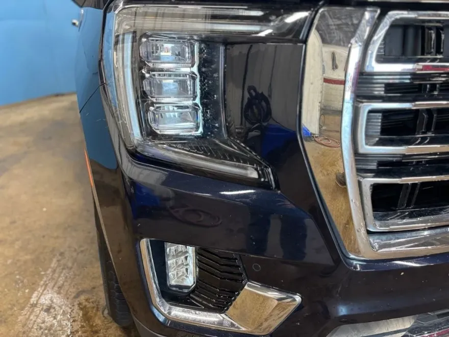 2023 Gmc Yukon SLT photo 1