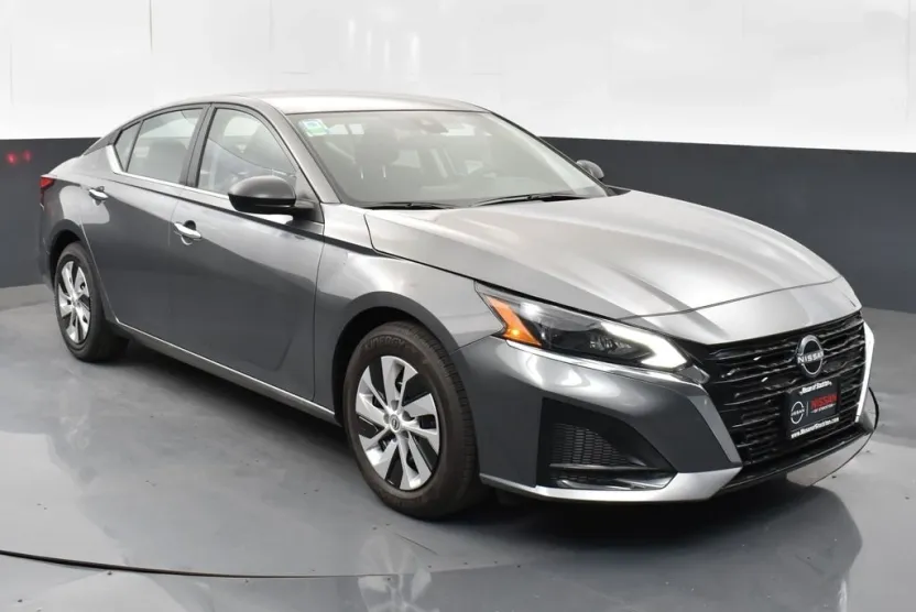 2025 Nissan Altima 2.5 S photo 1