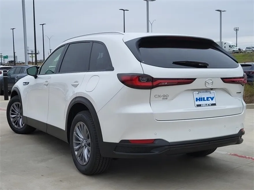 2025 Mazda CX-90 3.3 Turbo Preferred photo 3